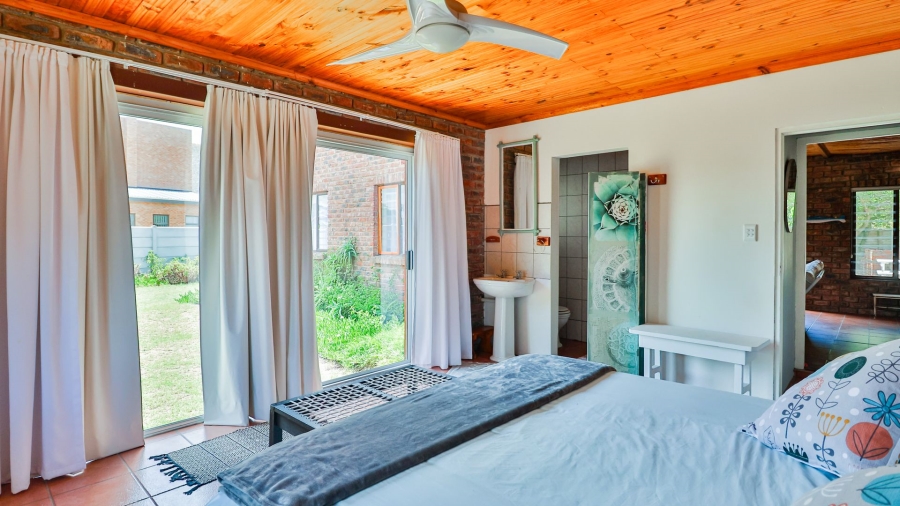 4 Bedroom Property for Sale in Stilbaai Wes Western Cape